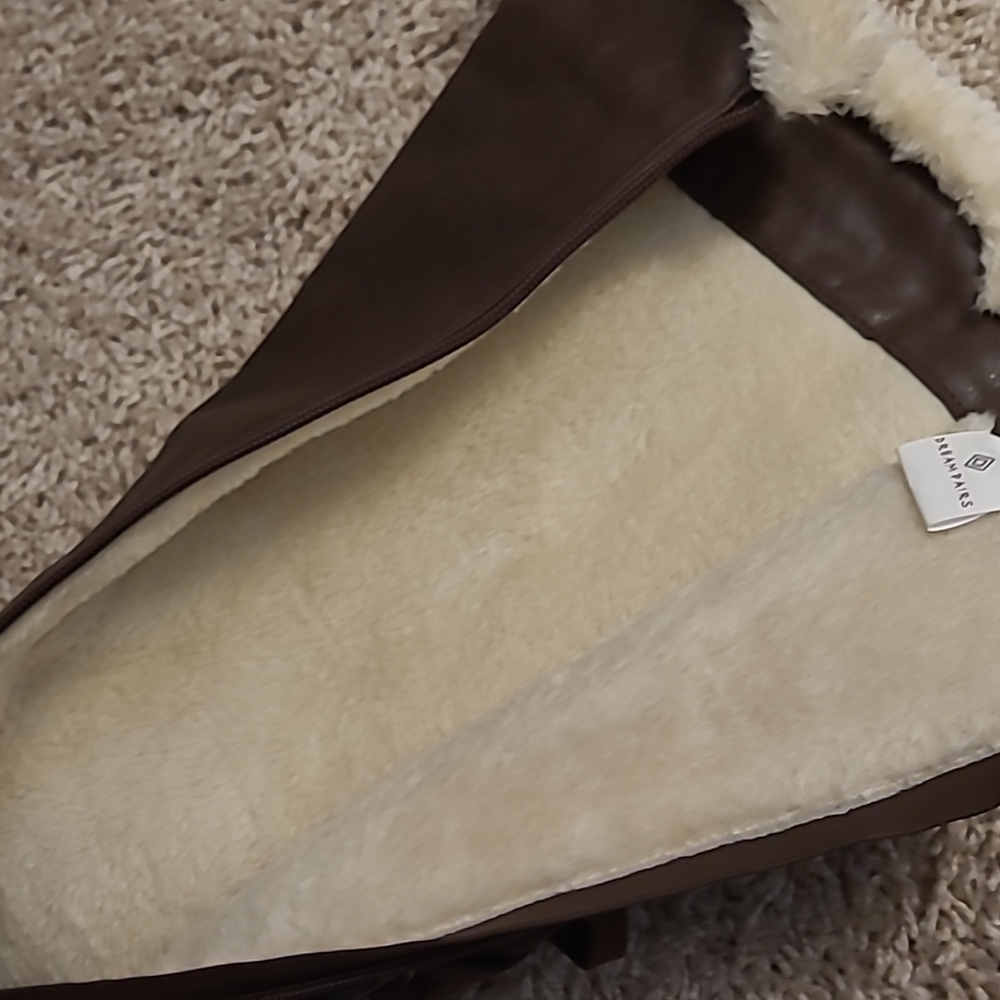 Boots! - Picture 4 of 7